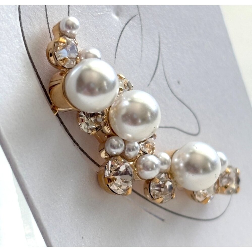 Elegant Pearl & Crystal Ear Cuff With Gold-Tone Backing Rhinestone Accents Nicke